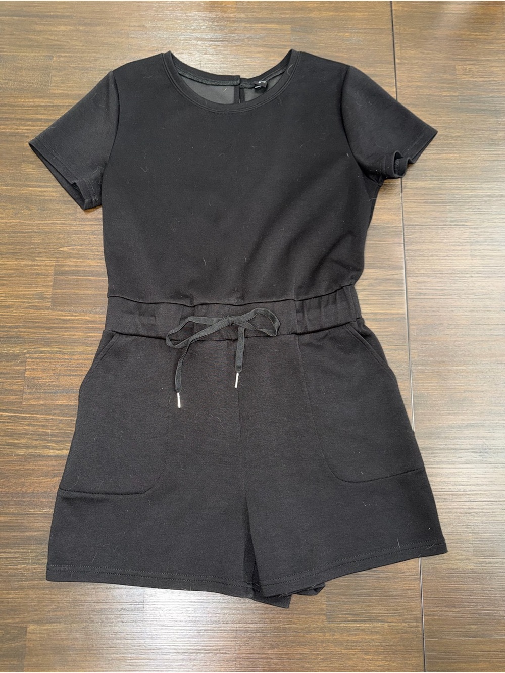 Anrabess Women’s Black Short-Sleeve Romper with Drawstring Waist size medium